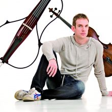 Gourlay dirige a la OSCyL en el abono 9 de la temporada con el violonchelista Johannes Moser como solista y música de Shostakóvich